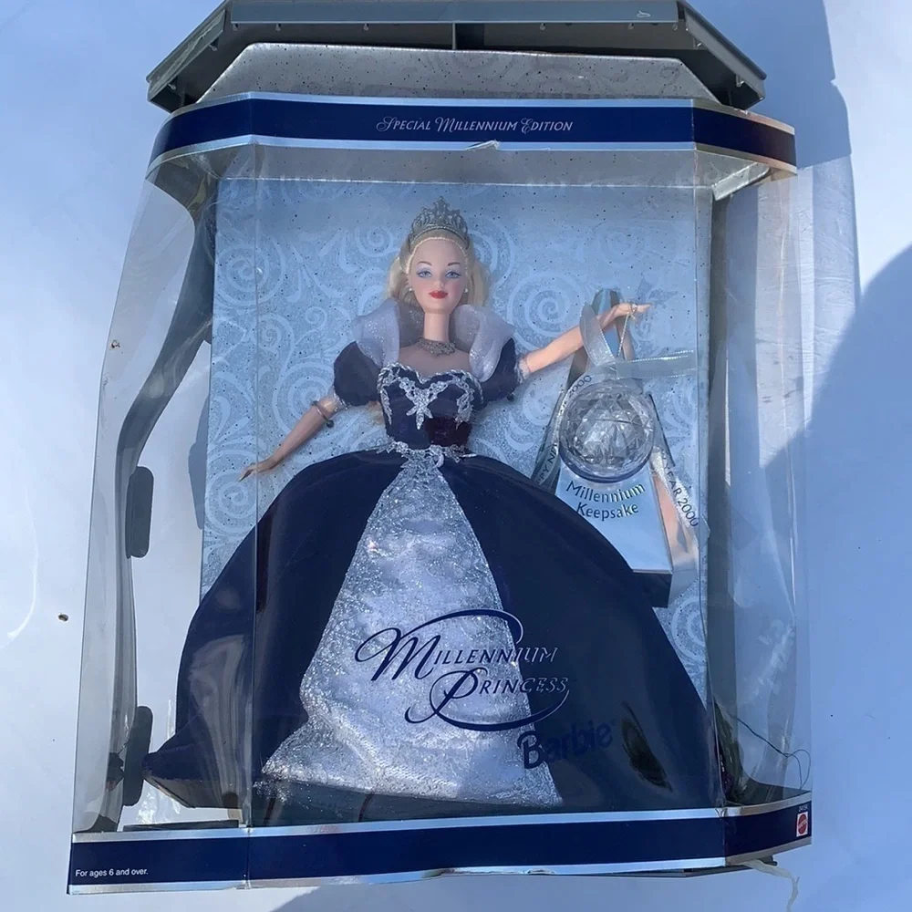 Mattel Special Edition Millennium 2000 Princess Barbie Keepsake doll blonde